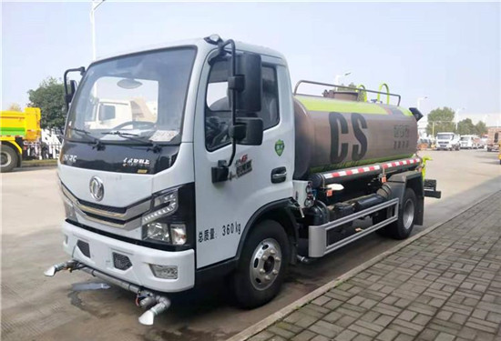 國六東風多利卡5噸灑水車